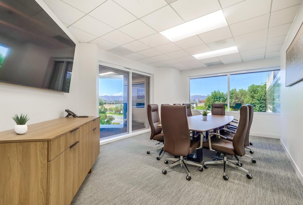 5-medium-conf-room-p35-21300-victory